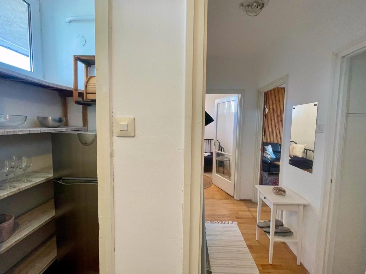 Nosztalgia Apartman Apartment Veszprem Ngoại thất bức ảnh