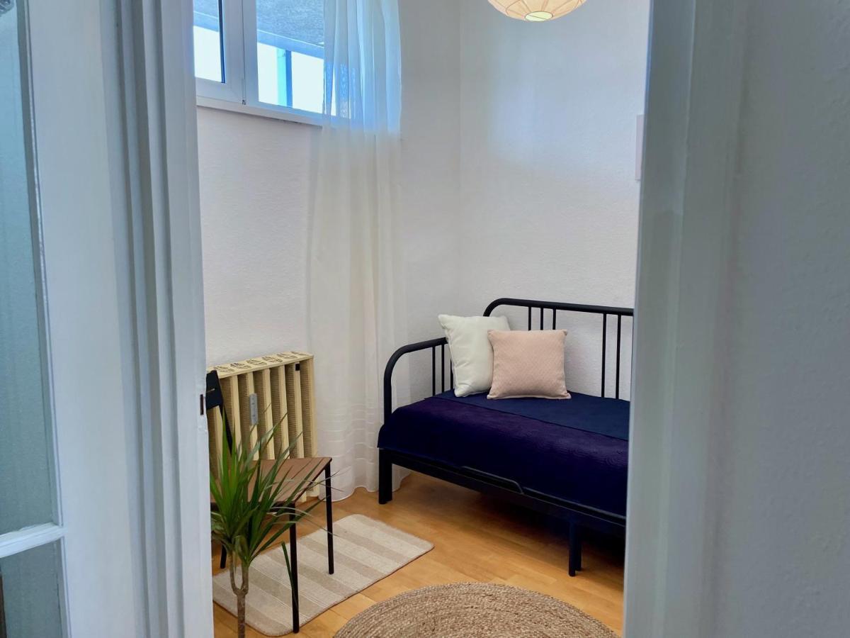 Nosztalgia Apartman Apartment Veszprem Ngoại thất bức ảnh